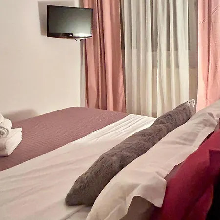 Apartment Chic Escape One - Free Parking *