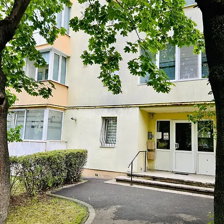 Chic Escape One - Free Parking Apartment